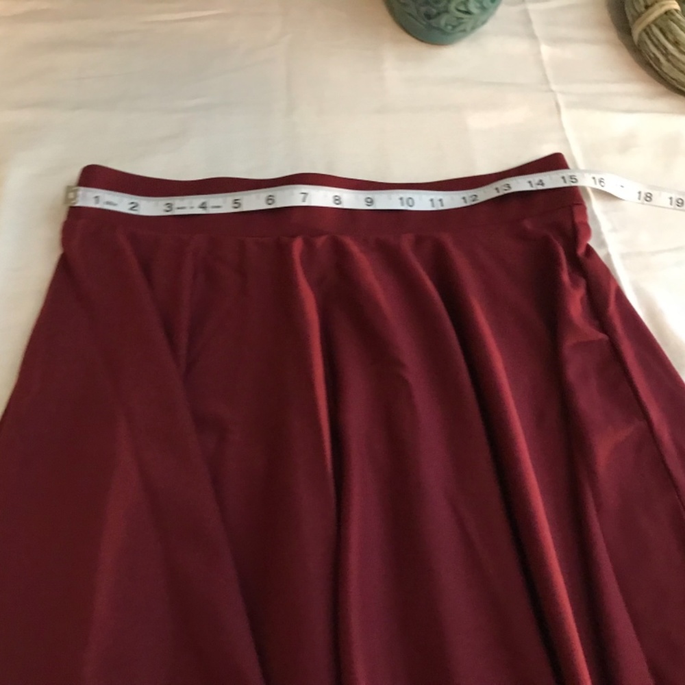 Skirt - Picture 4 of 9